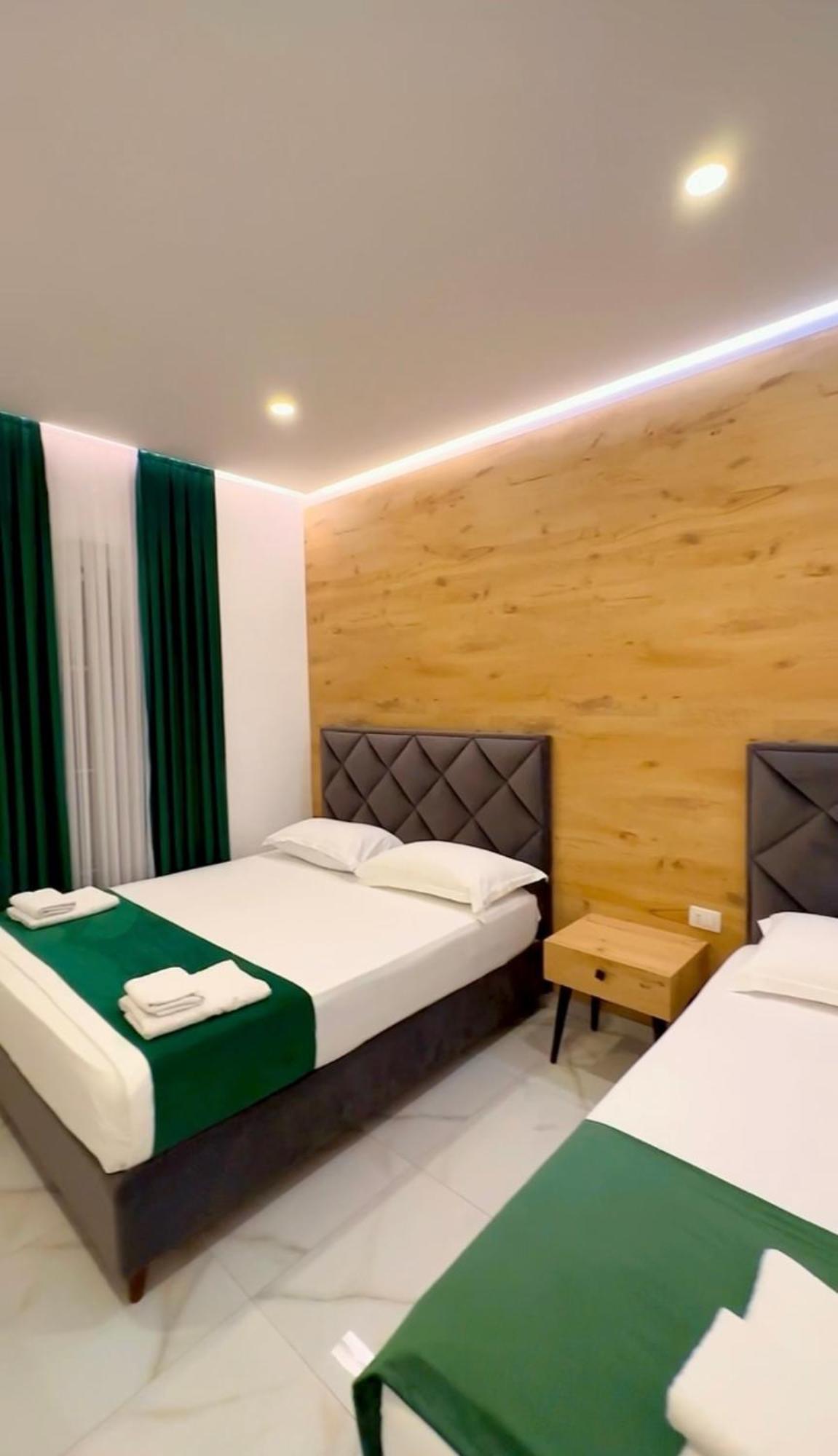 Apartments Oda Hotel Velipoje Bagian luar foto